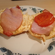 Grilled Tomato and Bacon Roll