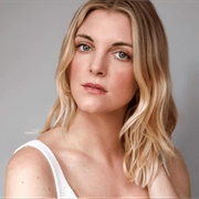 Lauren Beatty (Queer, She/Her)