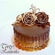Cake With Chocolate Flowers
