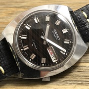 7009-8009 Day/Date "Argyle"