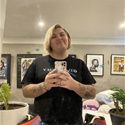 Toby Lyons (Lesbian, Trans Woman, She/Her)