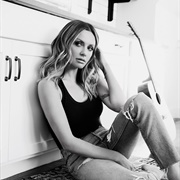 29 - Carly Pearce