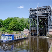 Anderton Boat Lift, River Weaver and Trent &amp; Mersey Canal, UK