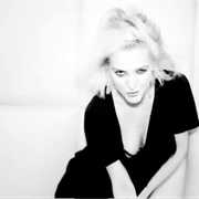 Ashlee Simpson - Bat for a Heart