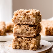 Apple Cinnamon Crumble Bars