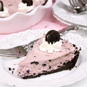 Strawberry Milkshake Oreo Pie