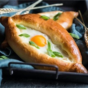 Georgia: Khachapuri