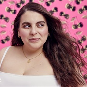 Beanie Feldstein