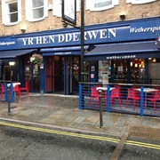 Yr Hen Dderwen - Carmarthen