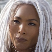 Angela Bassett