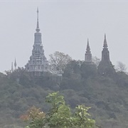 Oudong Stupas
