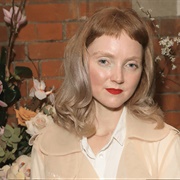 Lily Cole (Queer, She/Her)