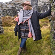 Joanna Lumley's Home Sweet Home