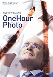 One Hour Photo (Robin Williams) (2002)