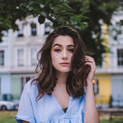Dodie Clark (She/They)