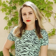 Mae Whitman (Pansexual, She/Her)