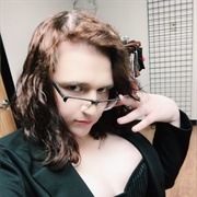 KDIN JENZEN (Pansexual, Trans Woman, She/Her)