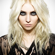 Taylor Momsen