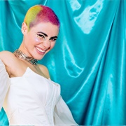 MONTAIGNE (Bisexual/Demisexual, She/Her)