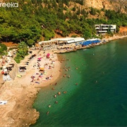 Arvanitia Beach