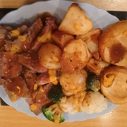 Roast Beef and Potatoes With Brocolli, Cauliflower, Yorkshire Puddings, Gravy and Mustard