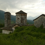 Holy Transfiguration Monastery Church, Çatistë