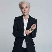 Gillian Anderson