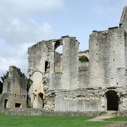 Minster Lovell Hall and Dovecote