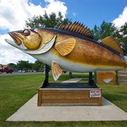 Largest Walleye Statue