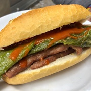Bocadillo De Panceta Y Pimientos