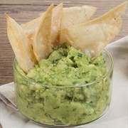 Guacamole Con Totopos De Maíz