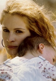 Erin in 'Erin Brockovich' (2000)