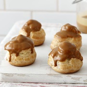 Lotus Biscoff Profiteroles
