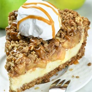 Apple Crisp Cheesecake Pie