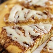 Cinnamon Roll Dessert Pizza