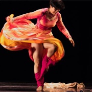 Cynthia Ling Lee (Queer, She/Her)