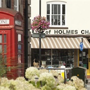 Holmes Chapel, England