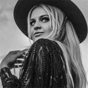 Kelsea Ballerini