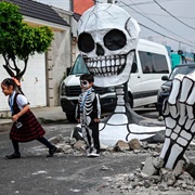 Day of the Dead Street Skeleton