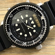 H558-5000 Analog/Digital 150M Diver "Arnie"
