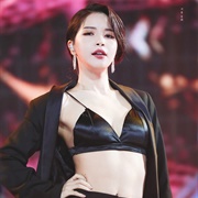 Solar (Mamamoo)