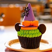 Minnie's Not-So-Scary Berry Cupcake