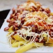 Salchipapa Colombiana