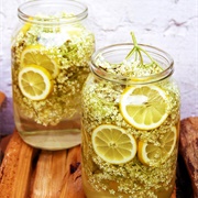 Making an Elderflower Syrup