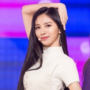 Jiwon (Cherry Bullet)