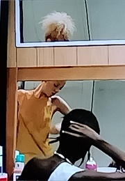 Beyoncé: Pretty Hurts (2013)