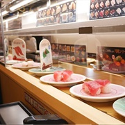 Kaitenzushi (Conveyor Belt Sushi)