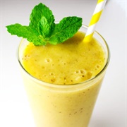 Mango Smoothie With Mint