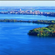 Lake Mendota, W