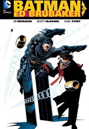 Batman by Ed Brubaker Vol. 1 (Ed Brubaker)